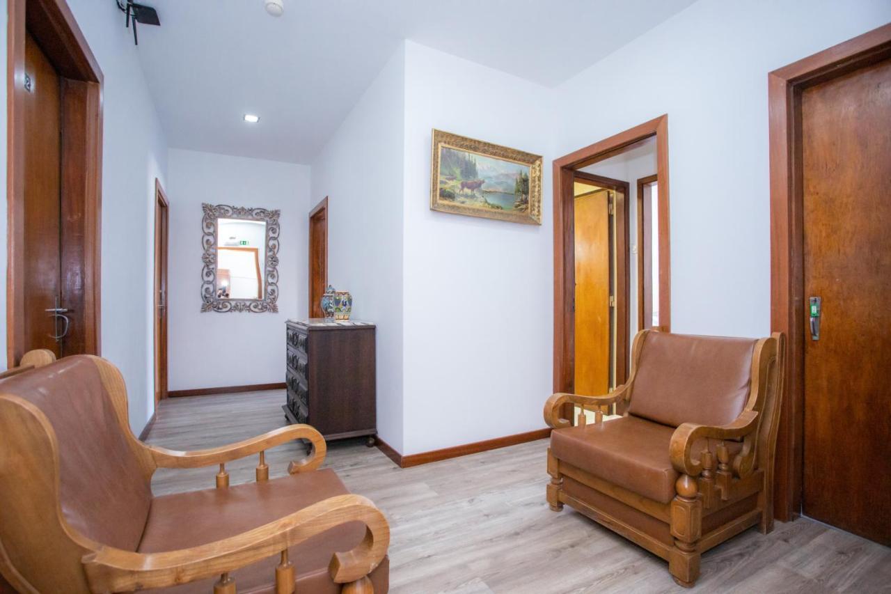 Domus Hotel *
