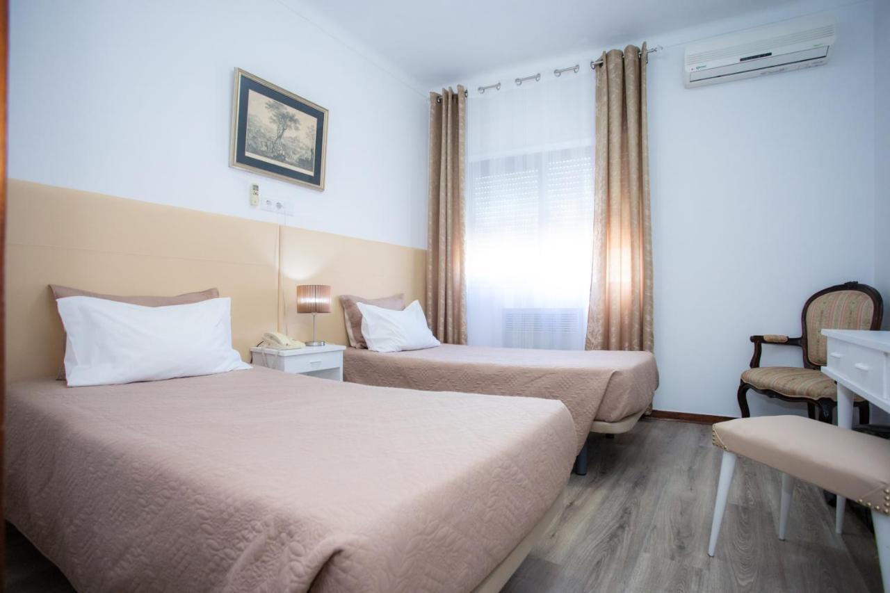 Domus Hotel *